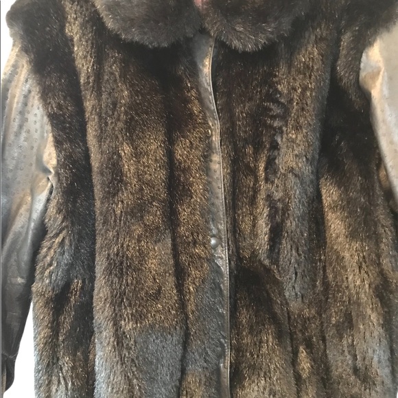 Vintage D’Esprit dubrowsky and peribinder faux fur and leather jacket. - Picture 4 of 13